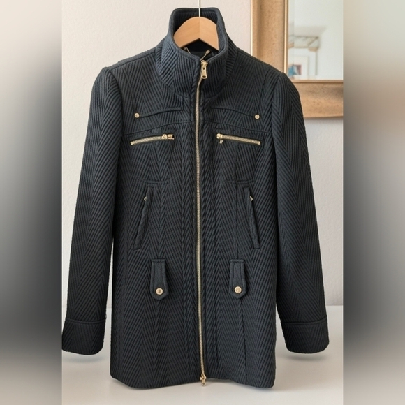 Guess Jackets & Blazers - GUESS Black Quilted Herringbone Jacket with Gold Zippers, S Petite
